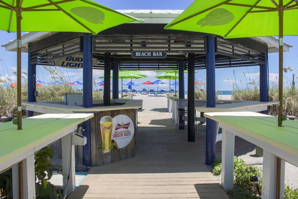 Rhumcay Beach Resort And Grille 포르 피어스 외부 사진