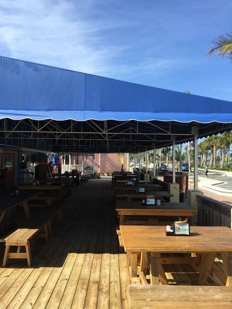 Rhumcay Beach Resort And Grille 포르 피어스 외부 사진