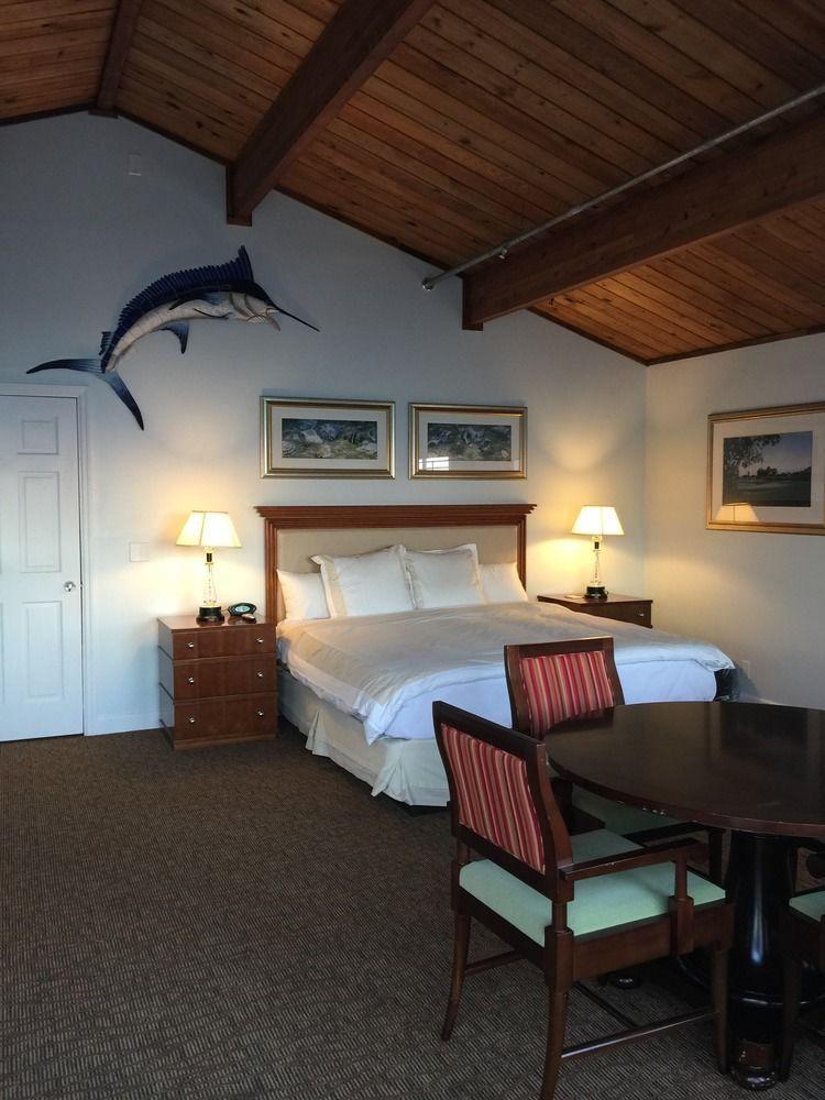 Rhumcay Beach Resort And Grille 포르 피어스 외부 사진