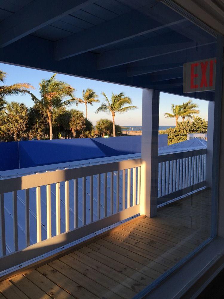 Rhumcay Beach Resort And Grille 포르 피어스 외부 사진