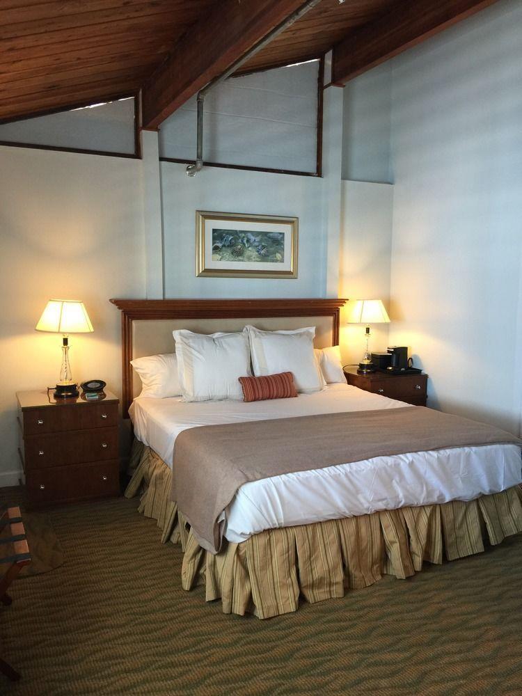 Rhumcay Beach Resort And Grille 포르 피어스 외부 사진
