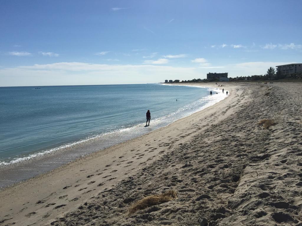 Rhumcay Beach Resort And Grille 포르 피어스 외부 사진