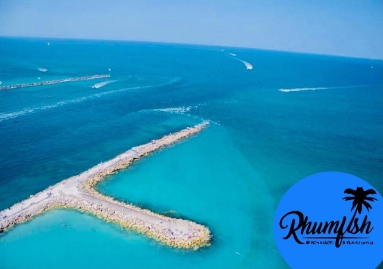 Rhumcay Beach Resort And Grille 포르 피어스 외부 사진