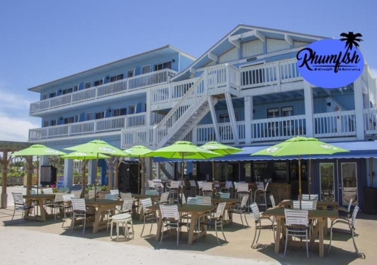 Rhumcay Beach Resort And Grille 포르 피어스 외부 사진