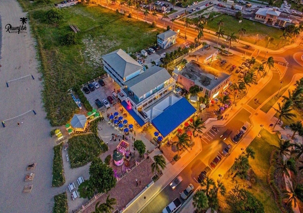 Rhumcay Beach Resort And Grille 포르 피어스 외부 사진